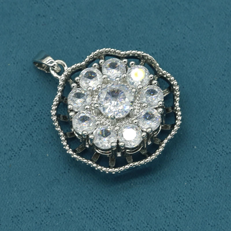 【高级定制】收藏级轻奢时尚设计吊坠L685