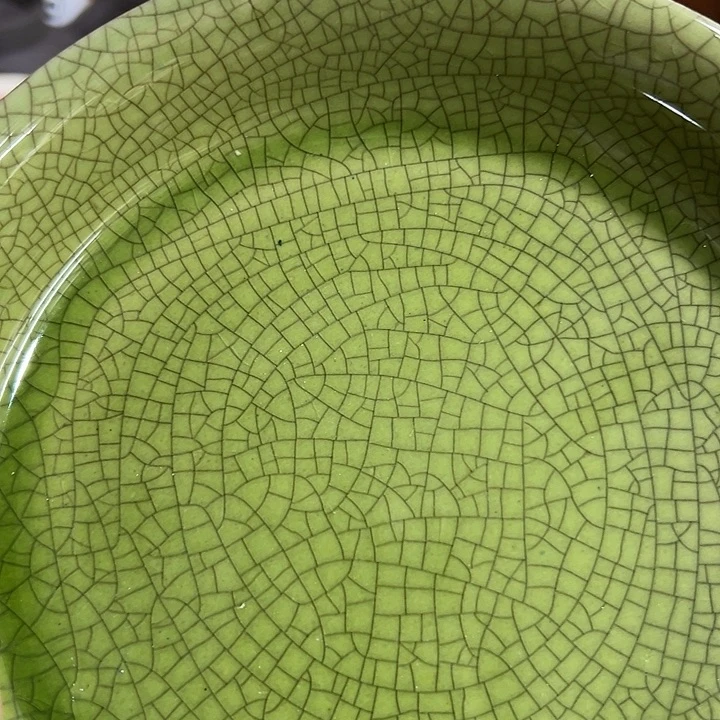 微瑕……………………………………. 裂