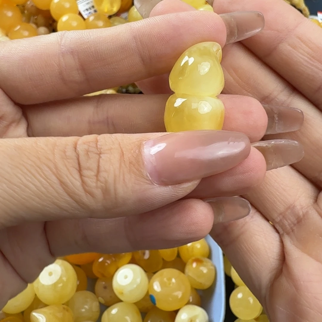 琥珀未镶嵌珠宝奇石