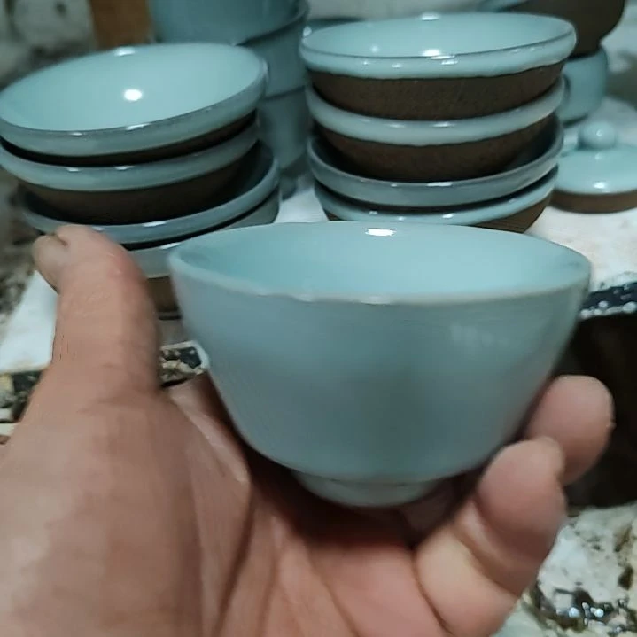 4只天青主人杯手拉坯