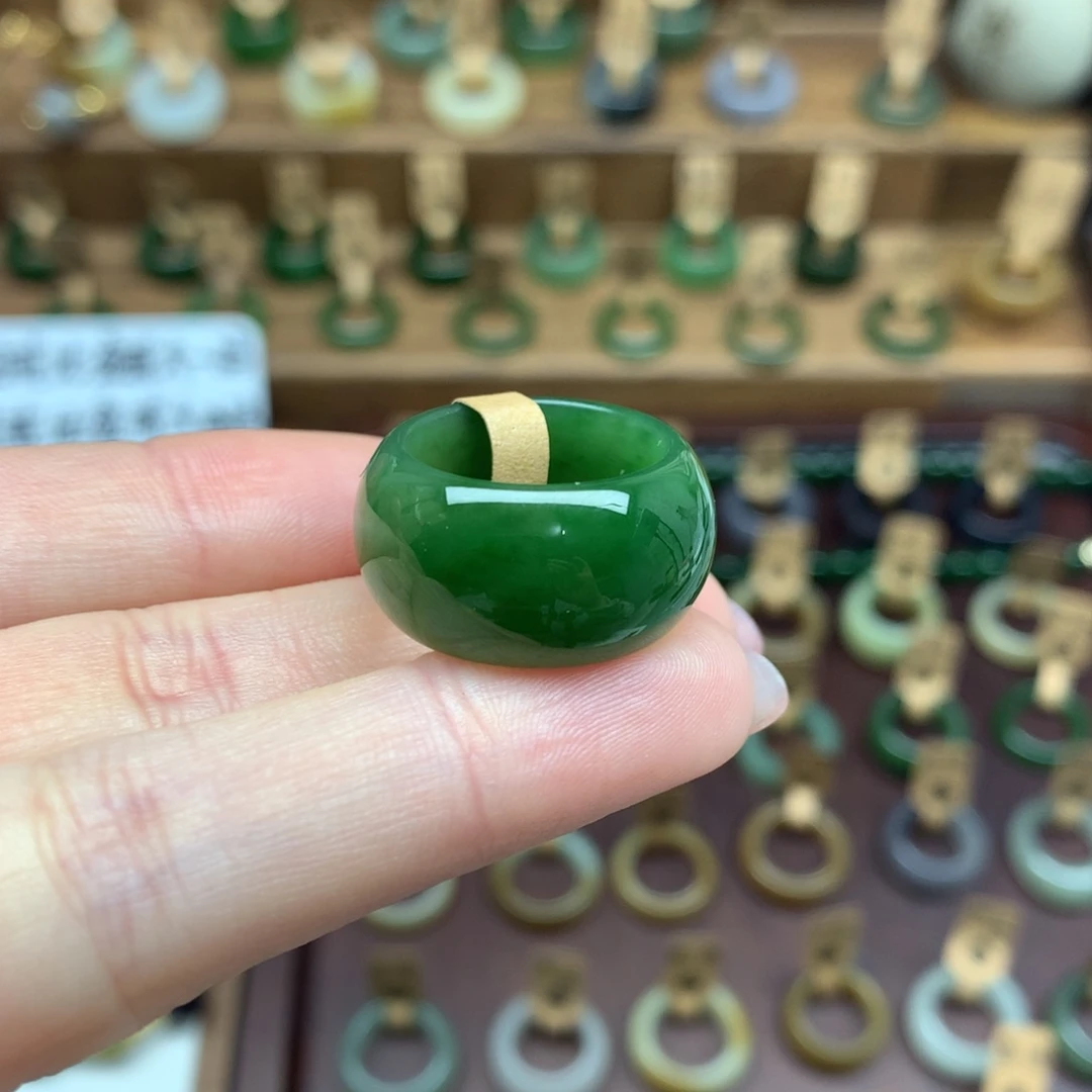 和田玉戒指未镶嵌