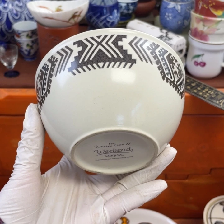 他家瓷器真美…开播了