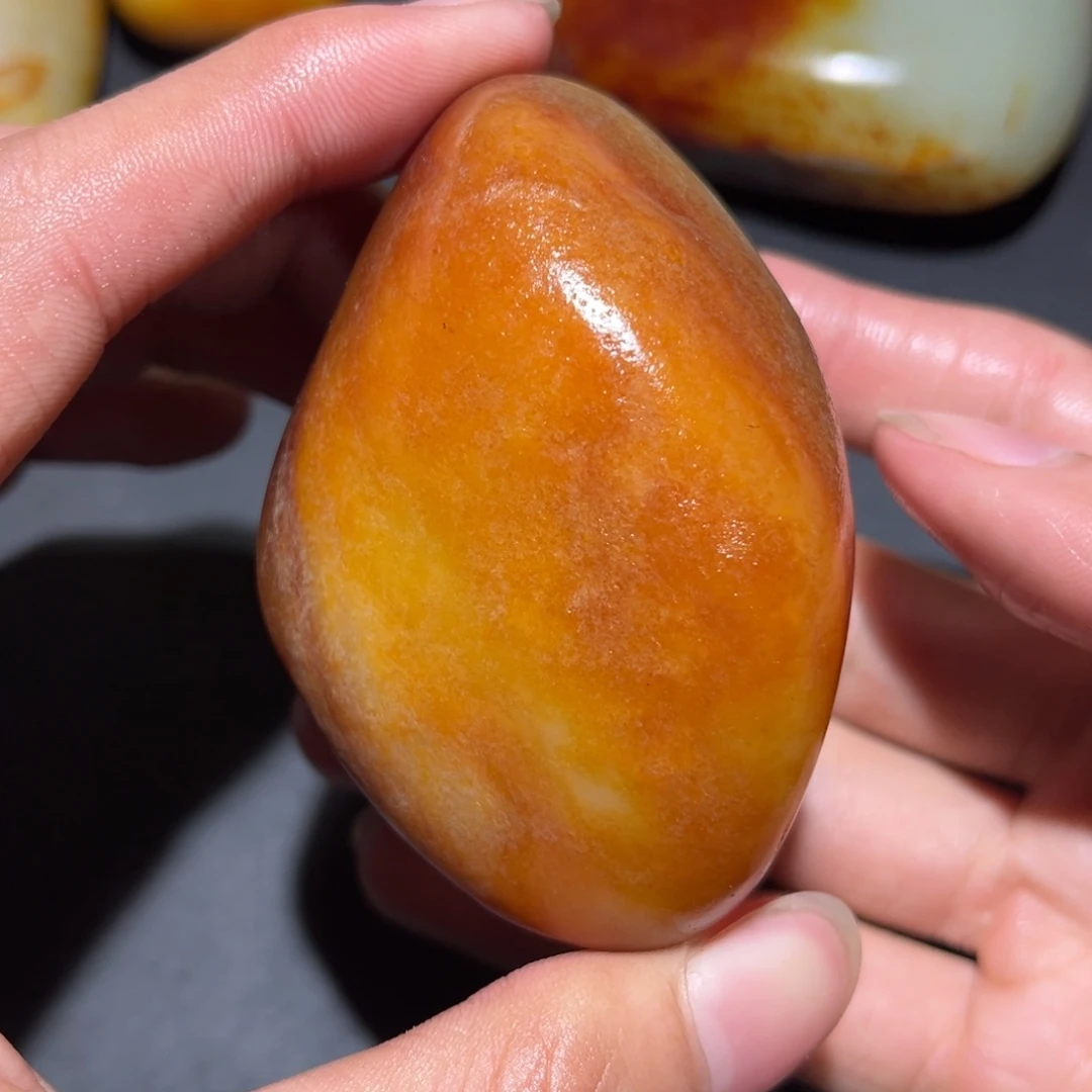 和田玉未镶嵌珠宝奇石