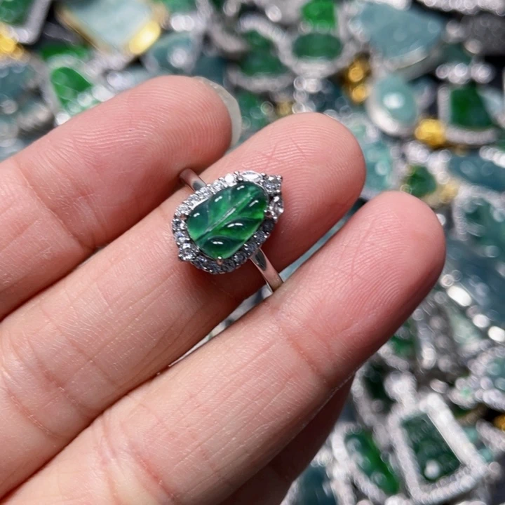 翡翠未镶嵌戒指天然A货翡翠镶嵌