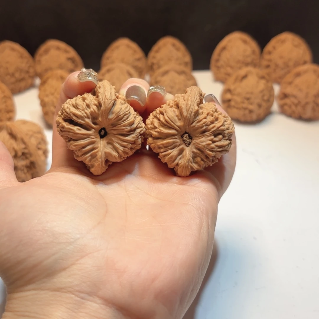 楸***淘文玩核桃吊坠6号链接