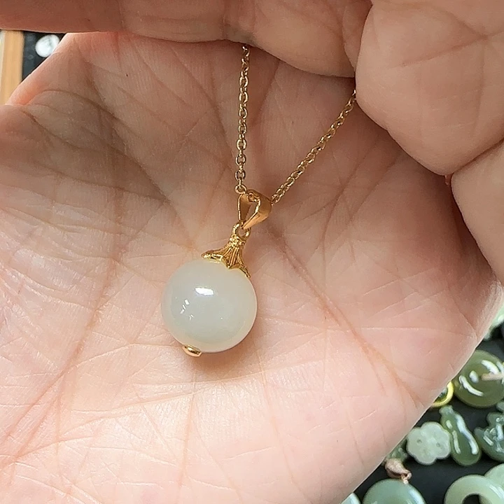 和田玉银S925镶嵌吊坠(赠链)