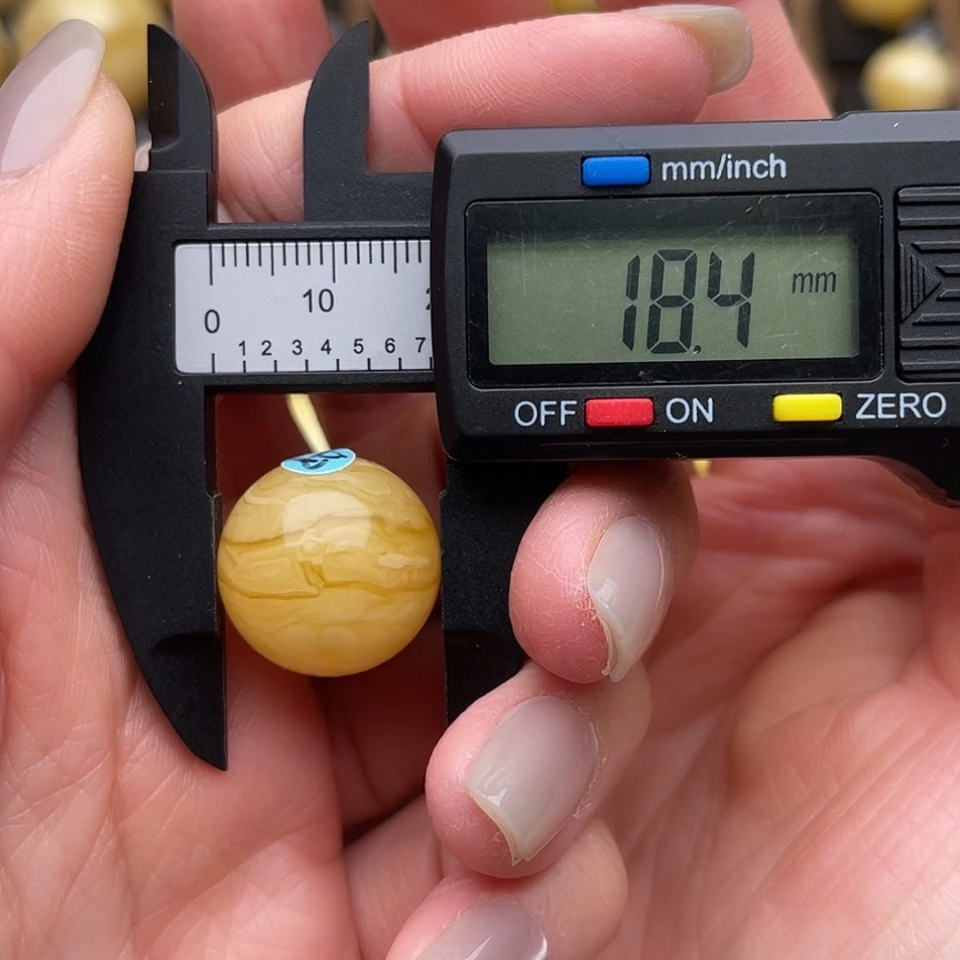 琥珀未镶嵌裸石蜜蜡虎皮纹圆珠鸽