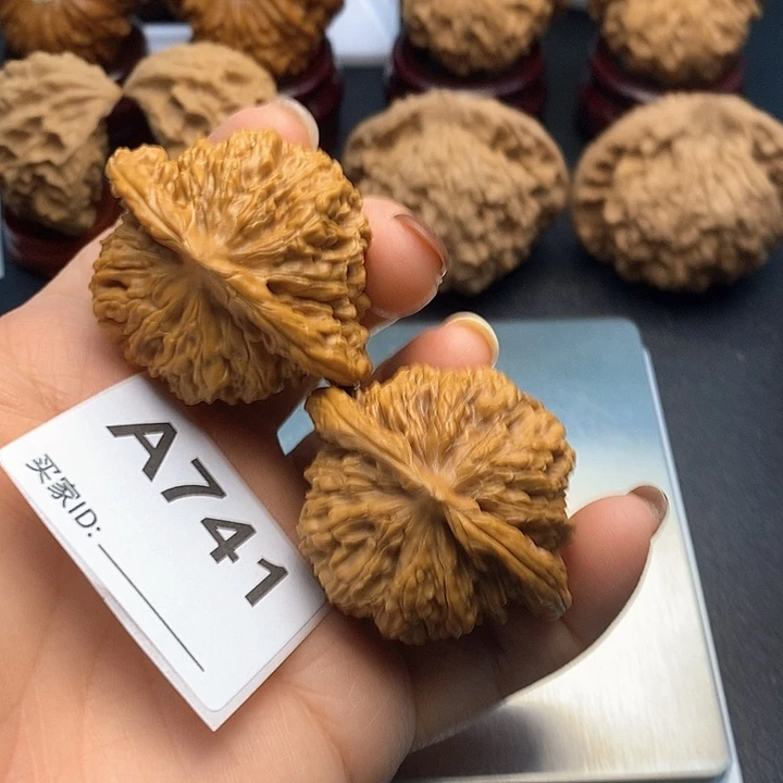 文玩核桃吊坠楼4.6