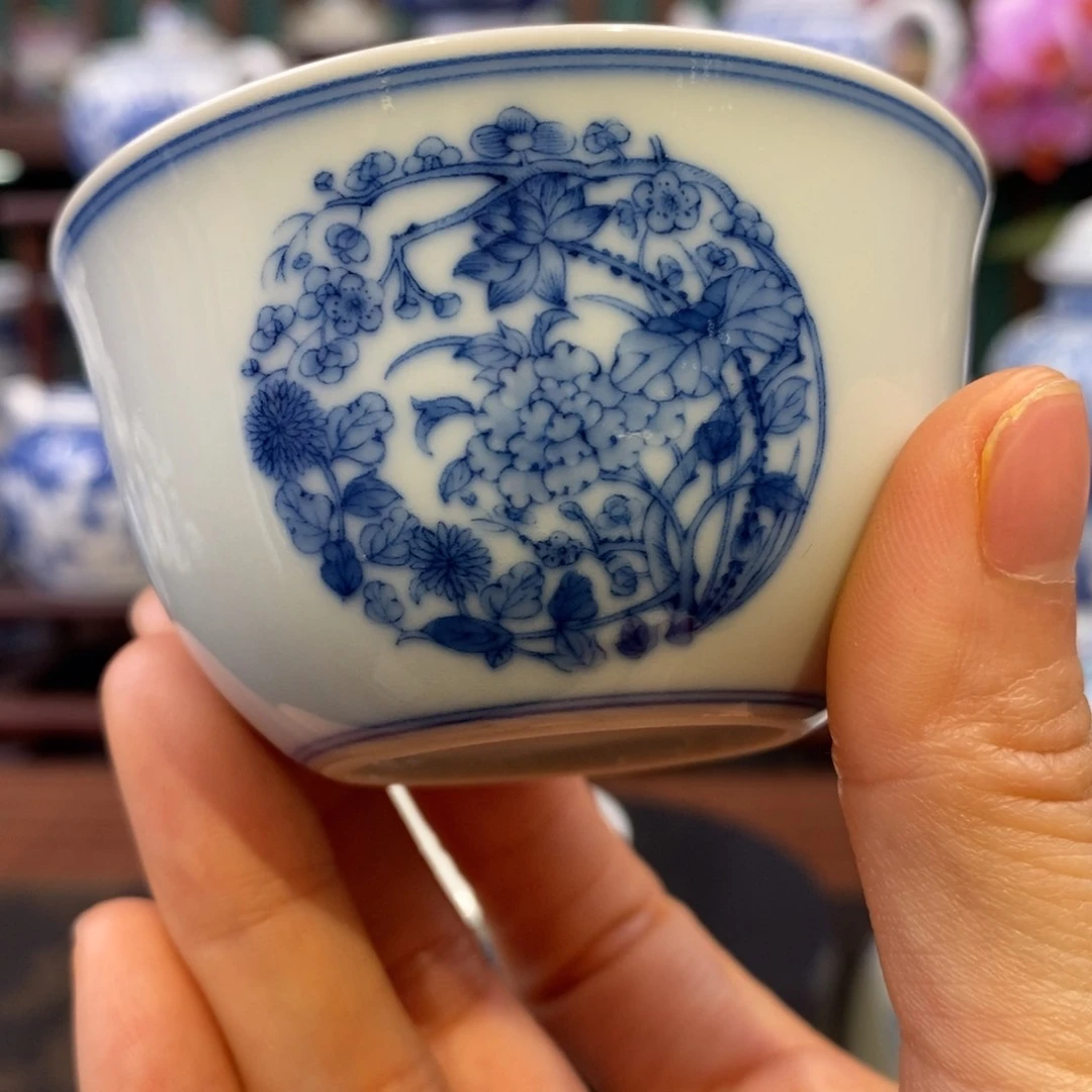 慎静斋团花卧足杯