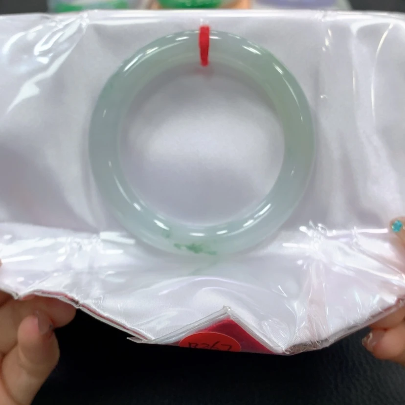 【闪购商品】翡翠手镯未镶嵌花**雨翡翠