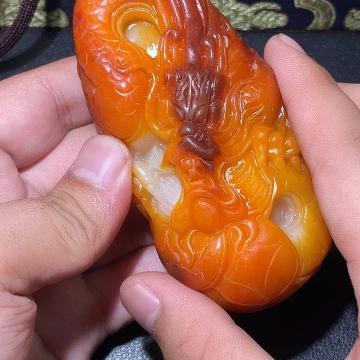 蔡***哥和田玉未镶嵌颈饰CC