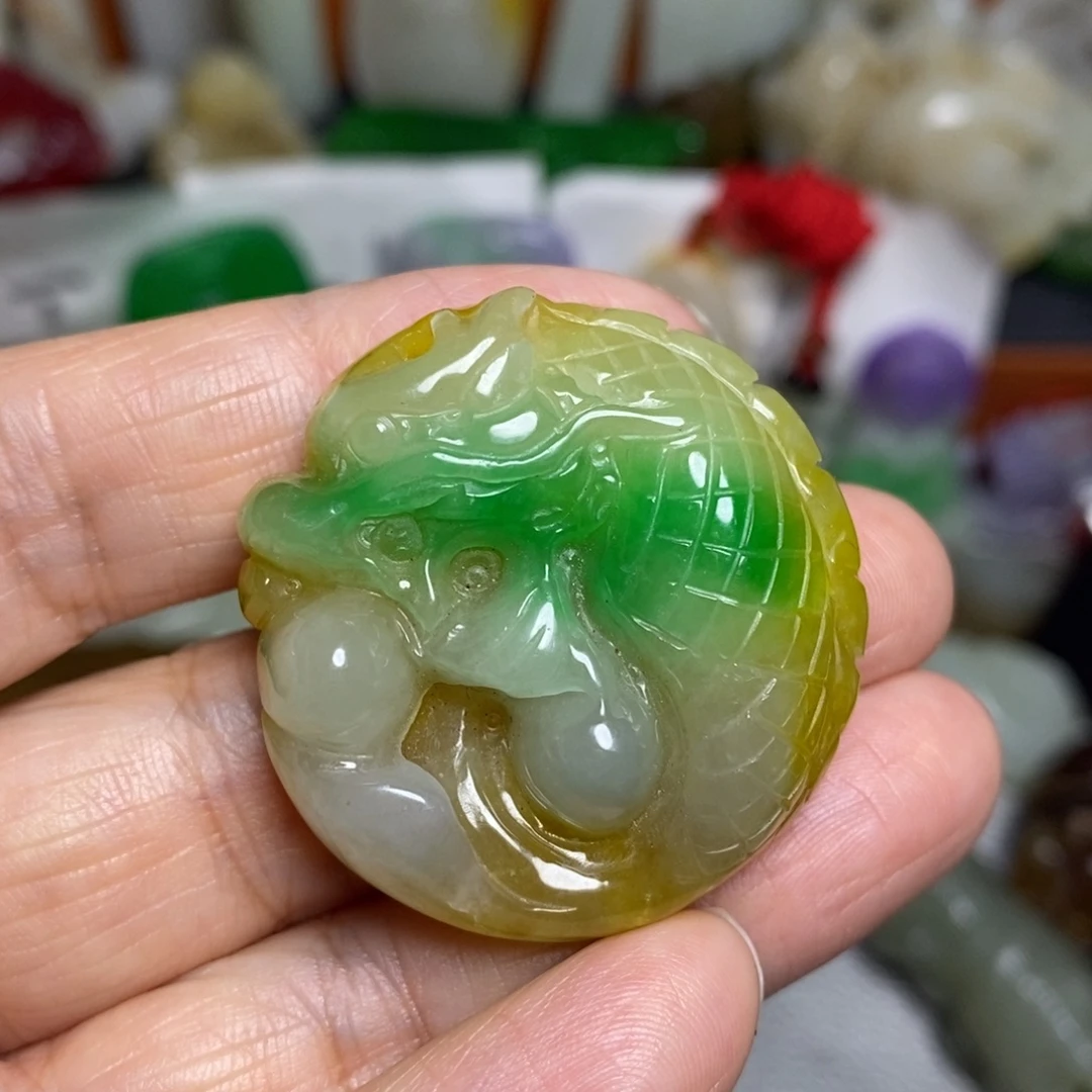和田玉（糖玉）未镶嵌颈饰