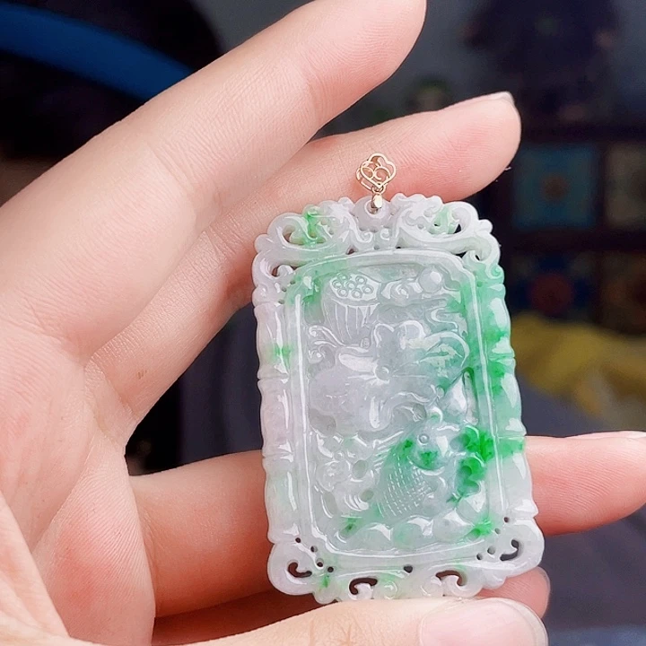 翡翠18K金镶嵌颈饰多样性