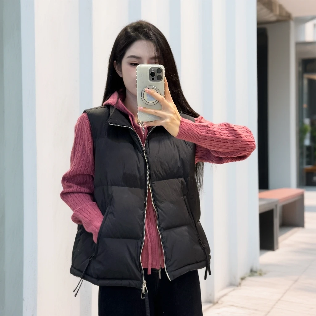 宿慕SUMU时尚90%白鸭绒羽绒马甲女2025冬季叠穿立领羽绒马夹8602