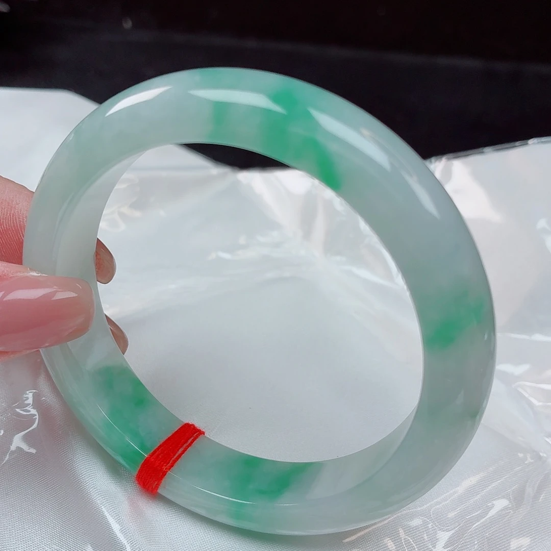 翡翠未镶嵌手镯60