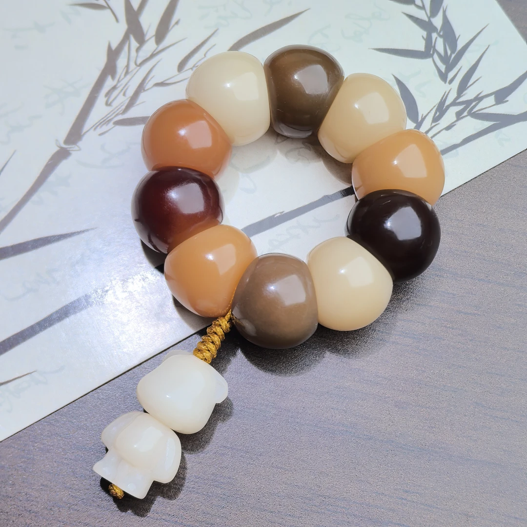 菩提山竹手捻14-15mm适合指尖盘玩的文玩饰品菩提小熊吊坠