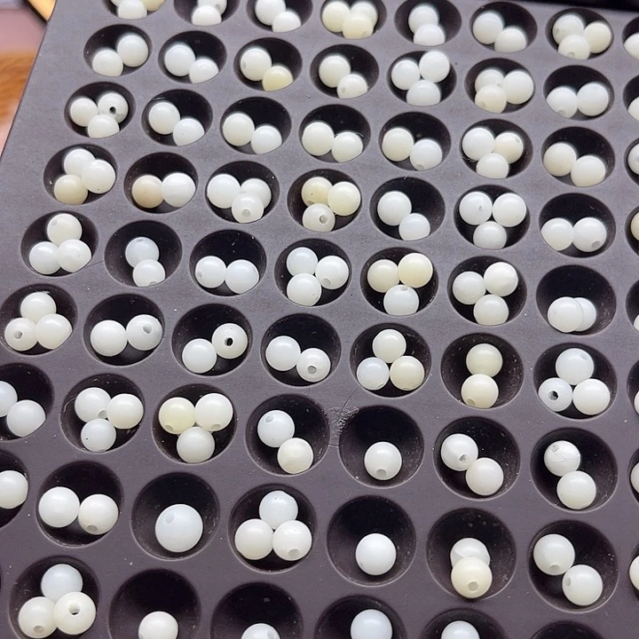 白玉菩提吊坠微瑕6白玉圆一托盘卡灯牌宠1⃣️托盘