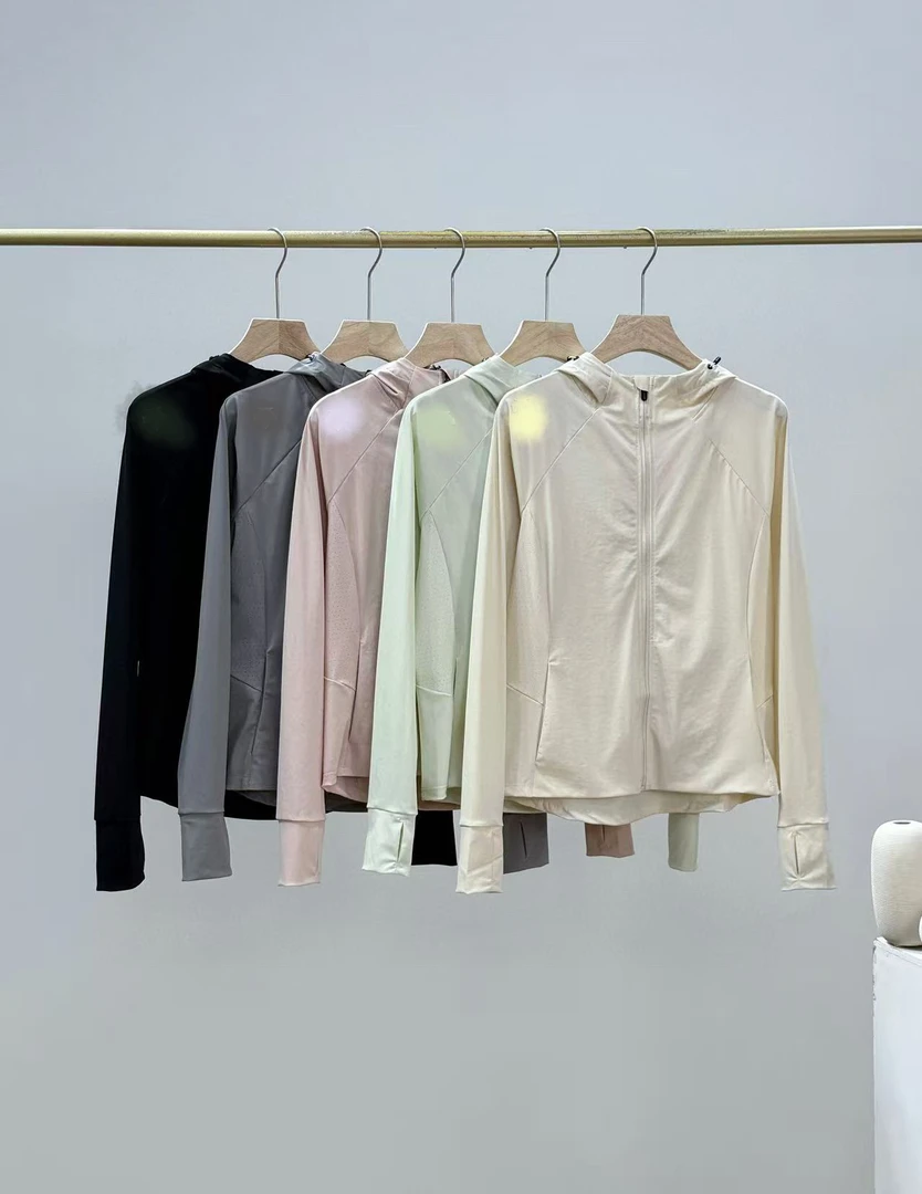 D五色皮肤衣黑绿米