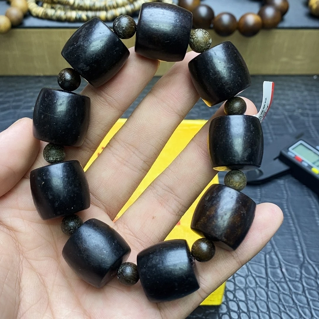 沉香沉香碎屑莺歌绿