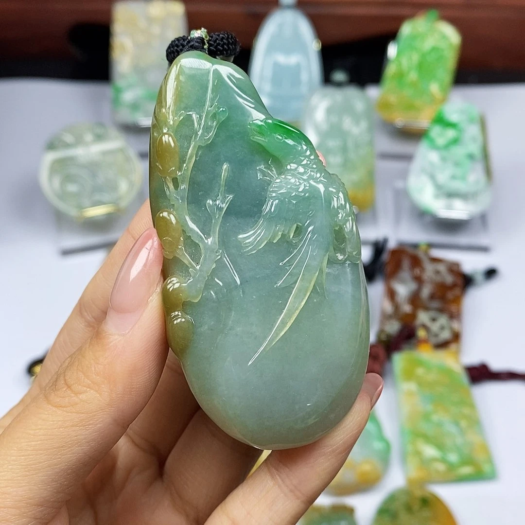 颈饰未镶嵌翡翠快***饼天然翡翠A货