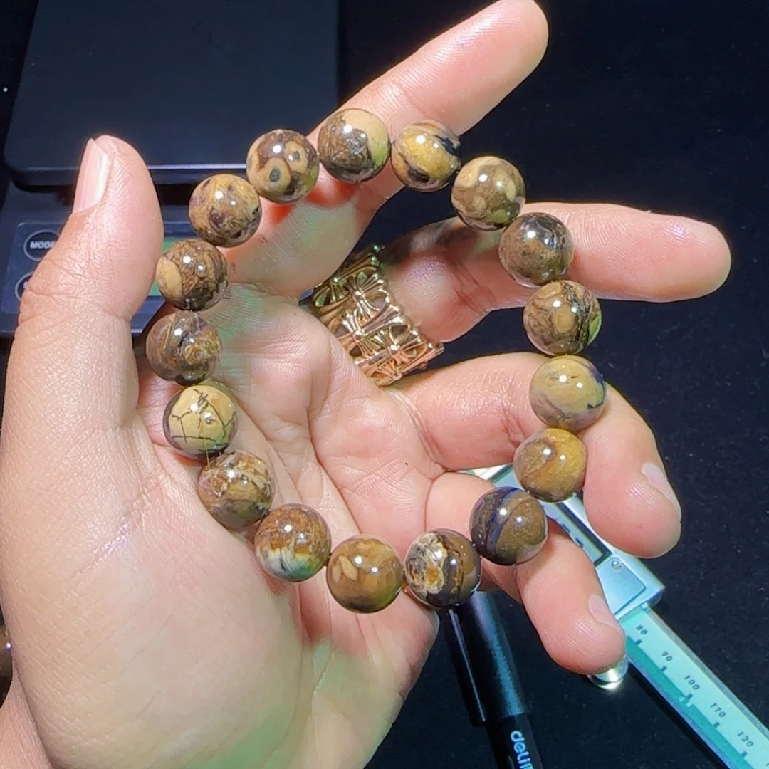 琥珀未镶嵌裸石琥珀