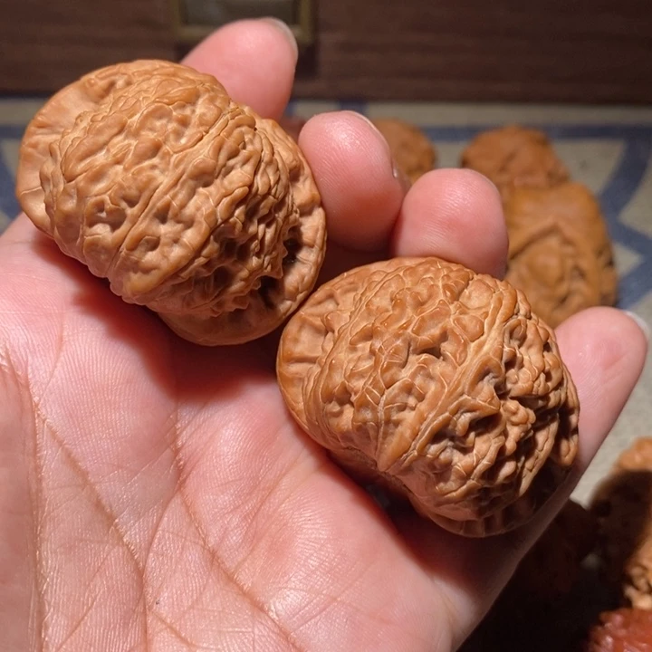 哇****文玩核桃吊坠核桃
