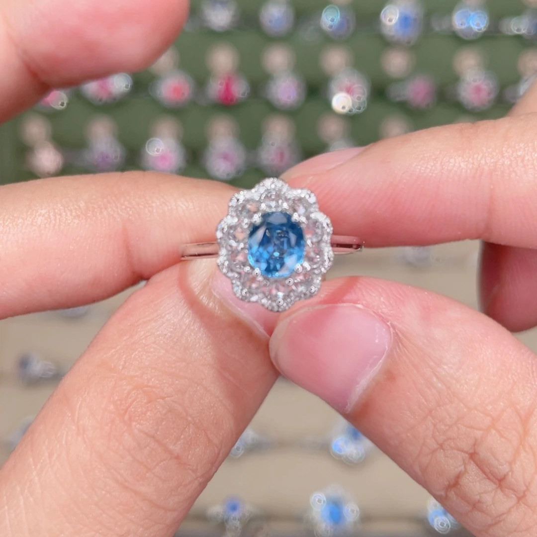 蓝宝石戒指18K金镶嵌1ct 两用