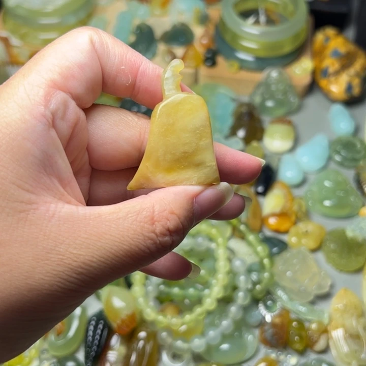 未镶嵌蛇纹石玉微瑕