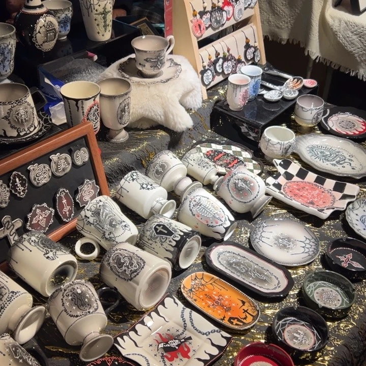 64。           陶瓷