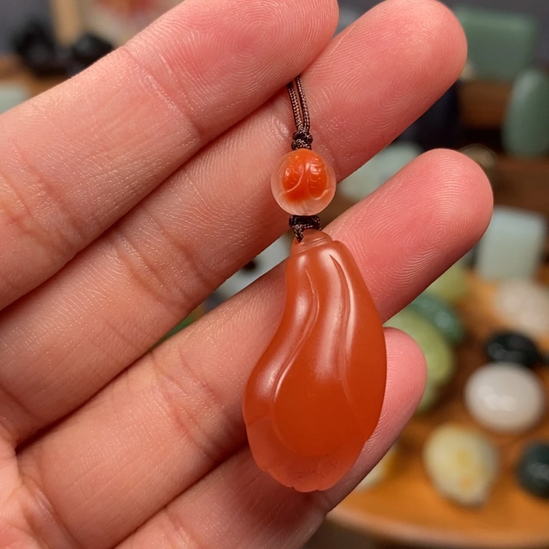颈饰未镶嵌南红玛瑙