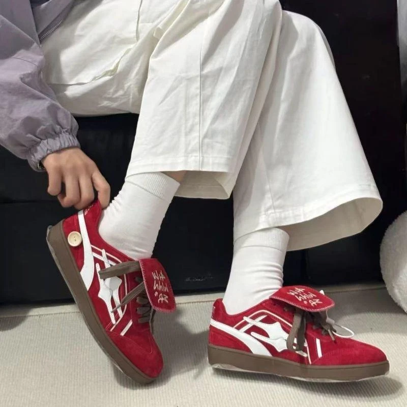 新款红色高颜值舒适泡芙鞋女潮国潮复古德训鞋学生休闲混的鞋