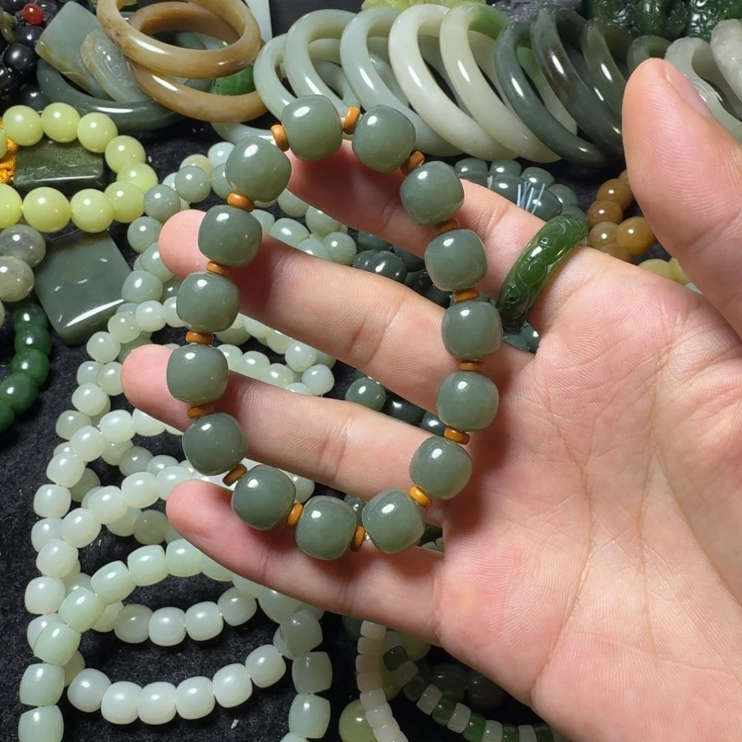 和田玉未镶嵌手串