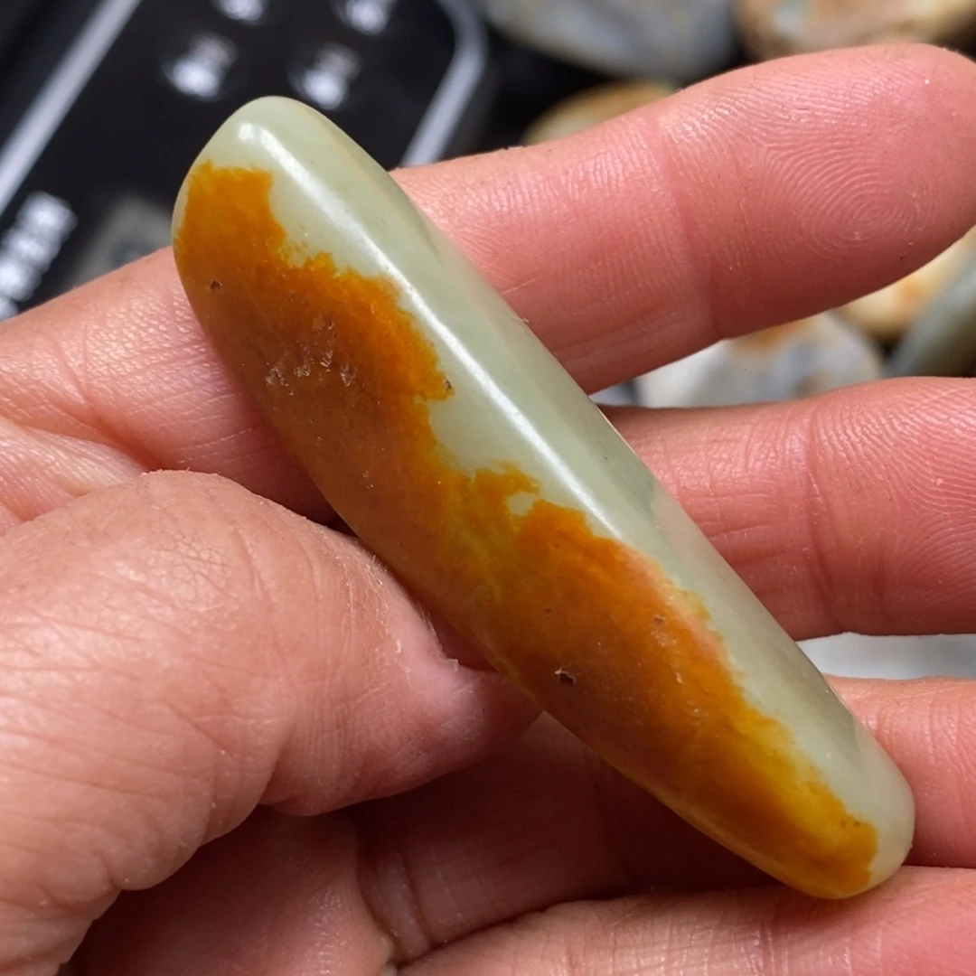 和田玉（糖玉）挂件未镶嵌