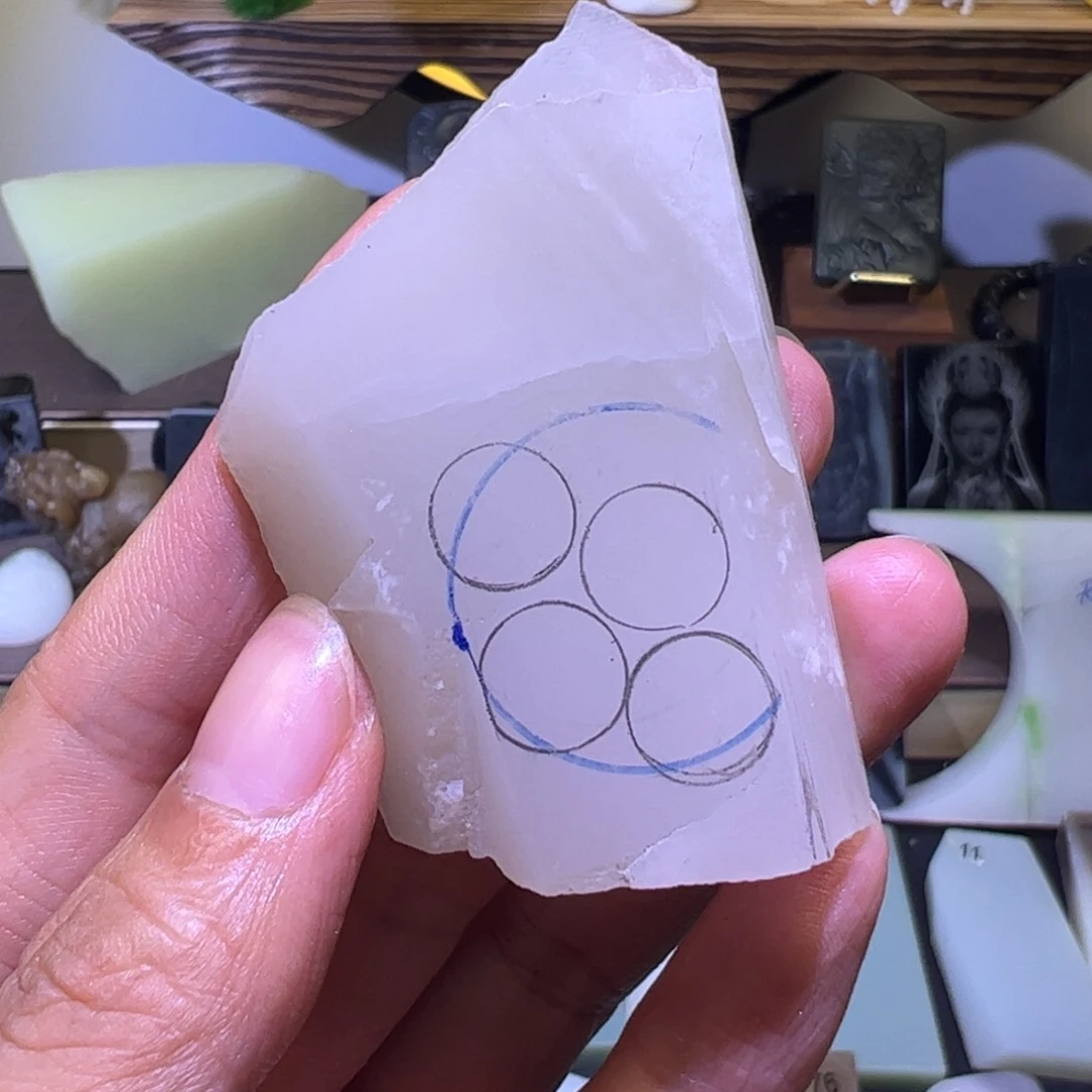 和田玉未镶嵌珠宝半成品
