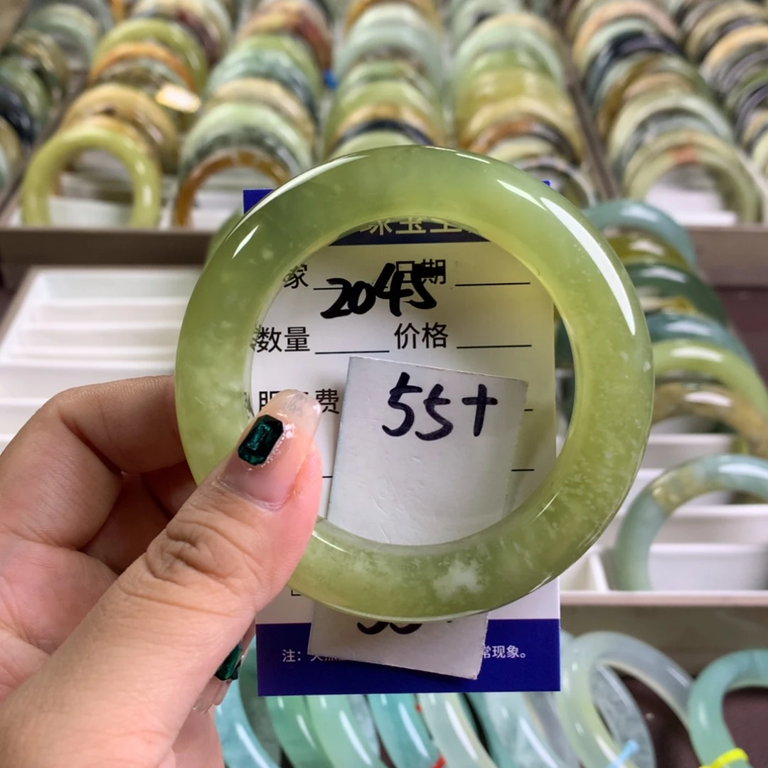 蛇纹石玉未镶嵌手镯2045
