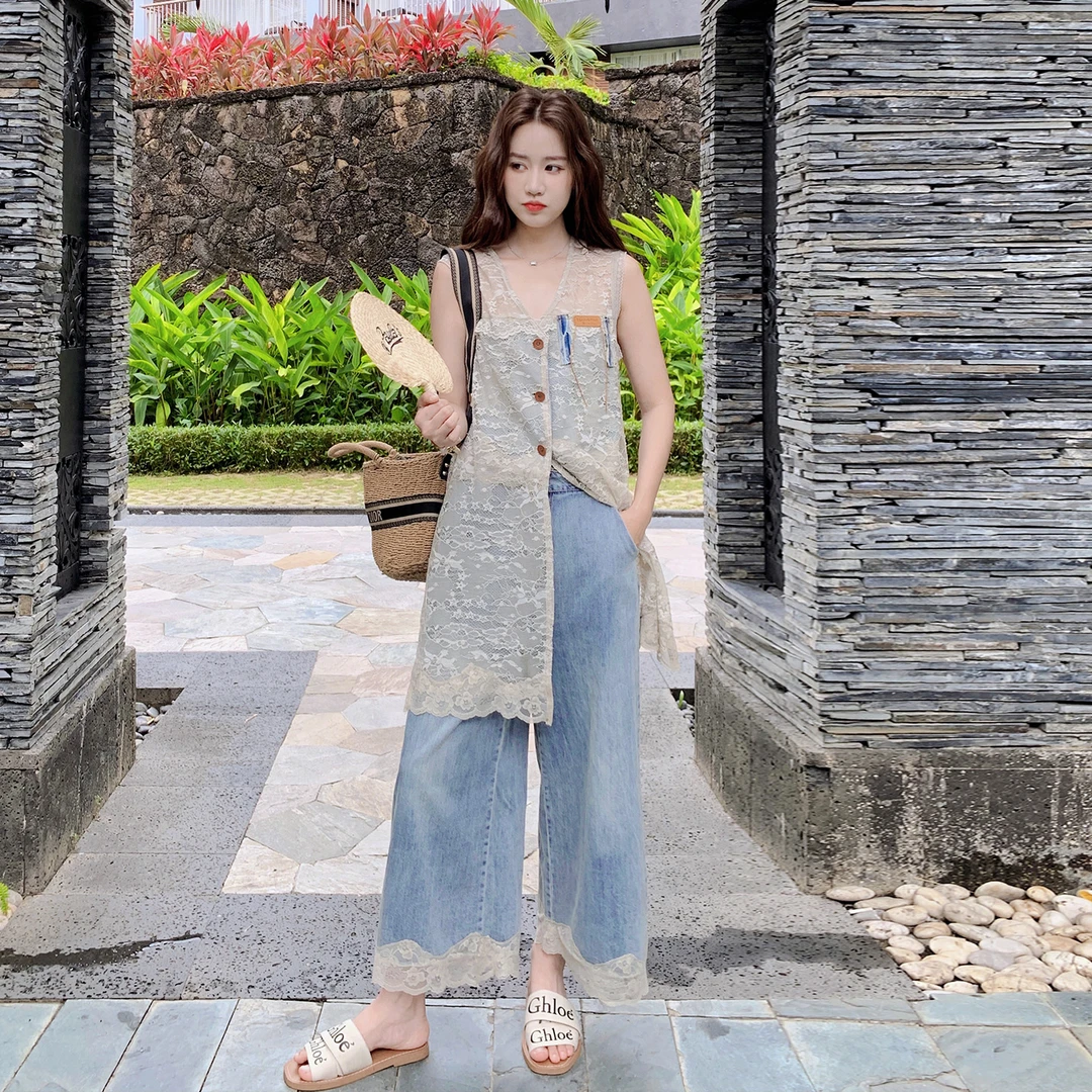 一整套ootd穿搭休闲套装2025夏季设计感蕾丝罩衫牛仔阔腿裤两件套