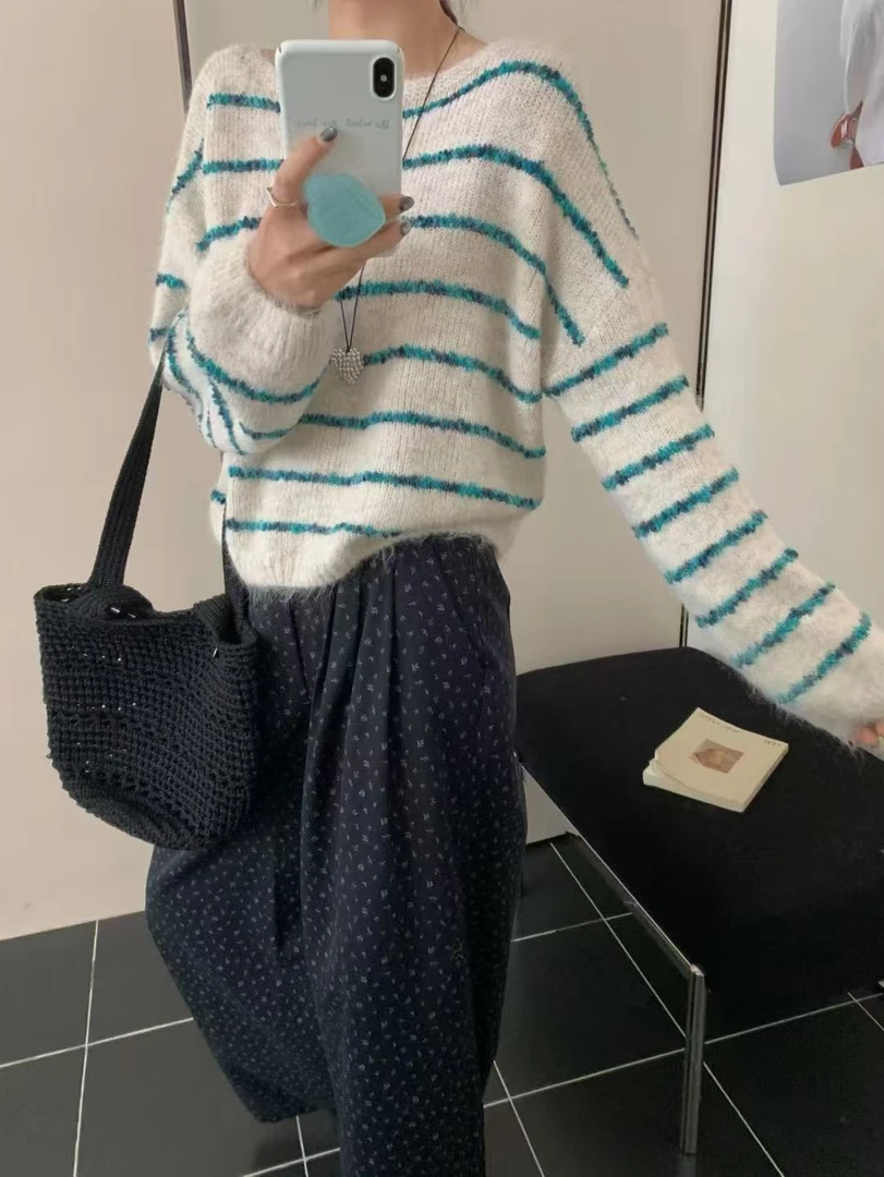 25921毛绒感拼色套头毛衣保暖圆领气质款休闲高级感显瘦上衣