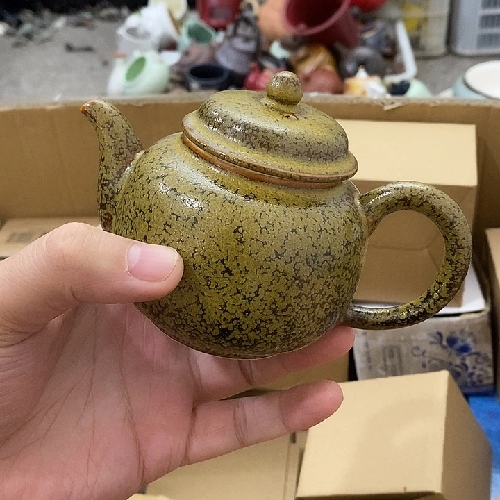 陶瓷艺术品及陶瓷壶