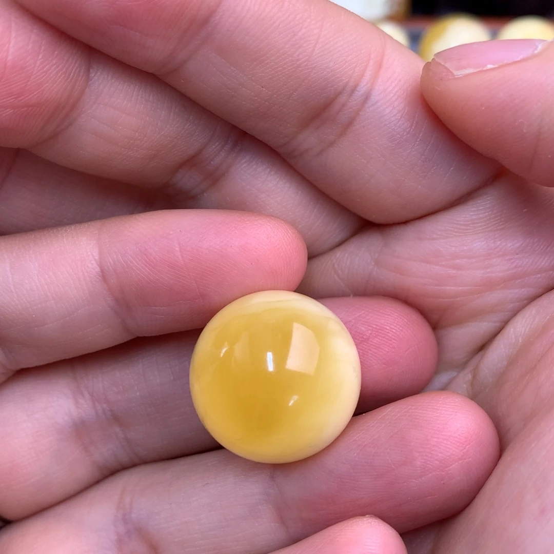 琥珀未镶嵌裸石蜜蜡19.7