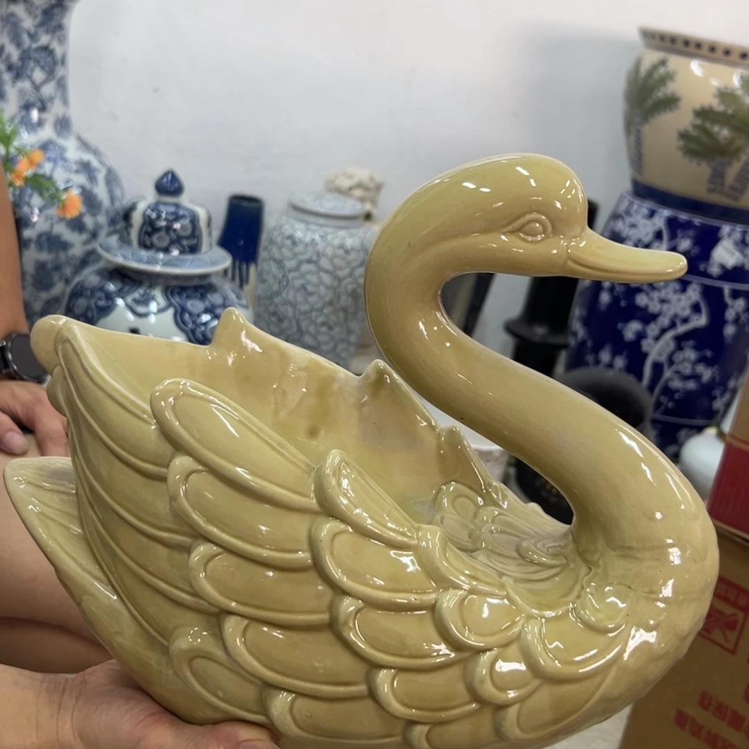 微瑕青花瓷器值得厚爱