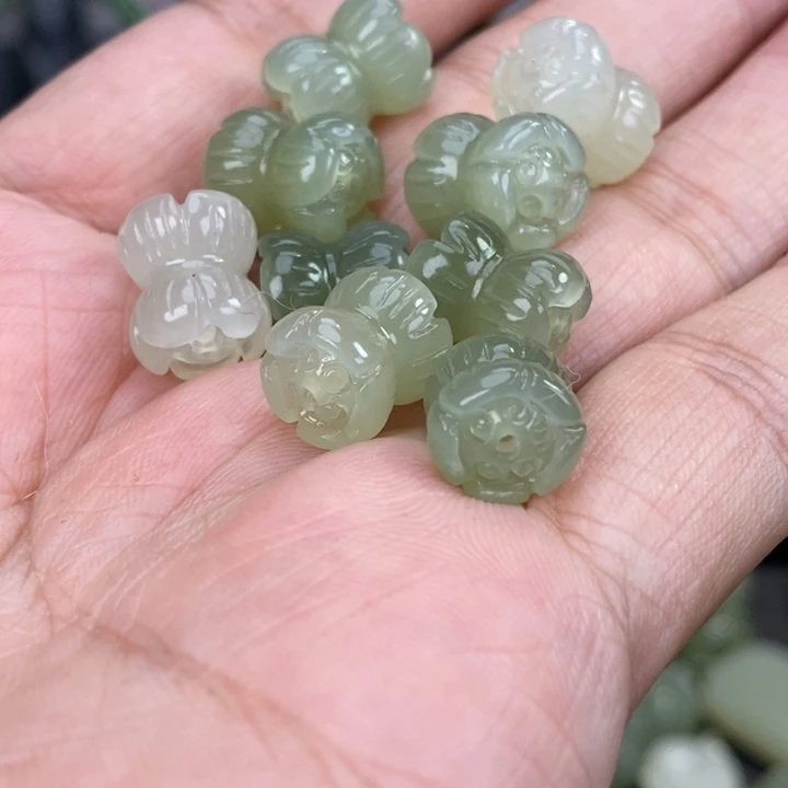 和田玉颈饰未镶嵌多样性发货一件