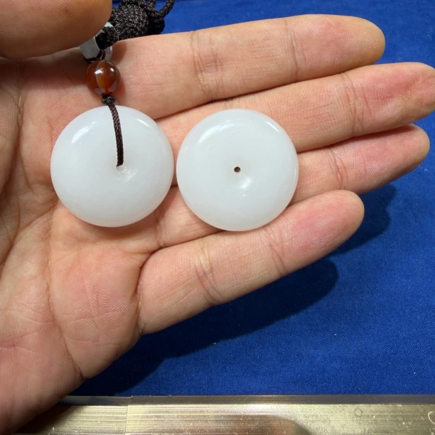 天然新疆金丝玉白色平安扣玉石吊坠项链挂件珠宝情侣挂坠男女款