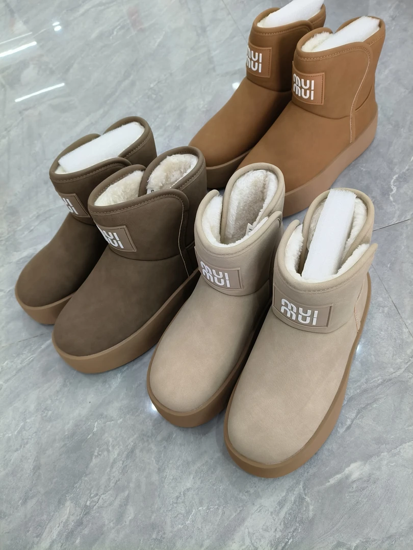 成人冬季时尚雪地靴保暖厚底雪地靴短筒短靴靴子