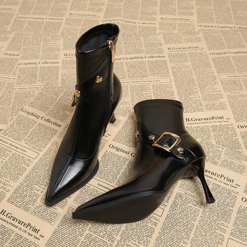 米兰【设计师】驭瑛☆跟高7.5CM/2025秋冬新款细跟高级感真皮短靴女
