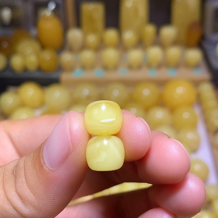 蜜蜡未镶嵌裸石天然俄罗斯白花蜜蜡精工老型10
