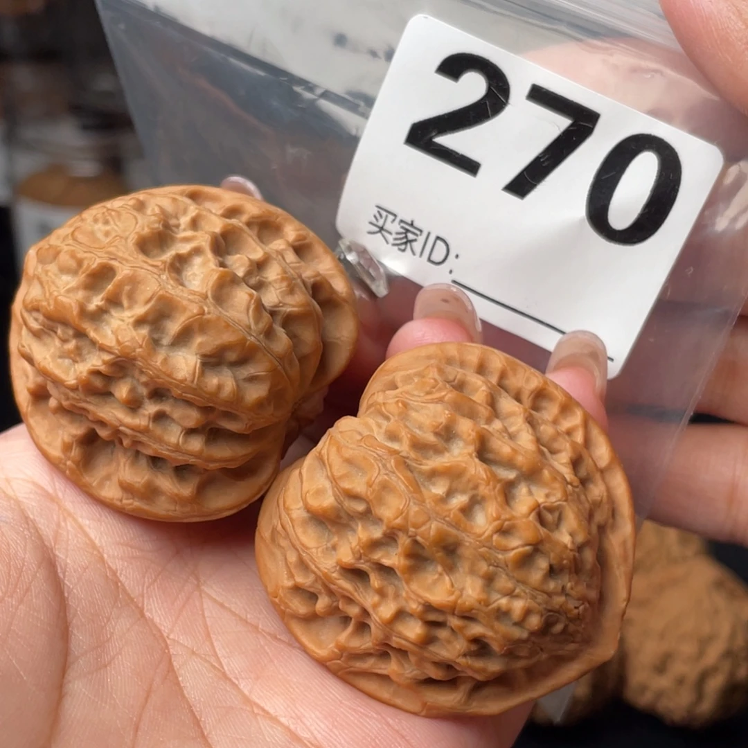 左***跳把件文玩核桃全品39金牛