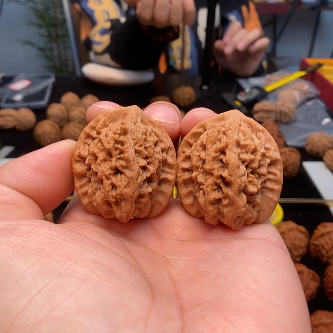 文玩核桃吊坠马老四38