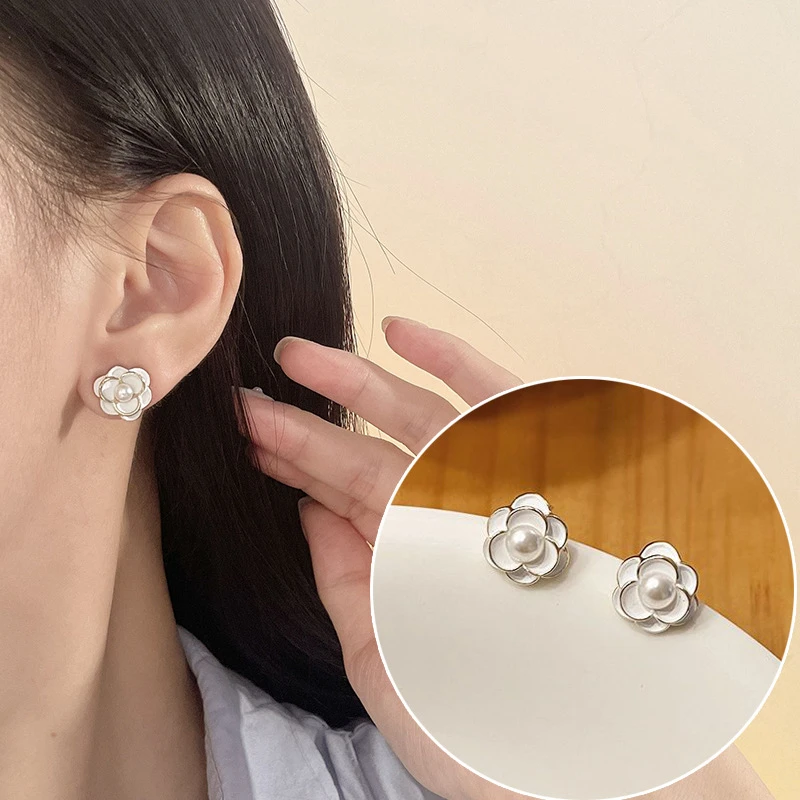 合金仿珍珠耳饰 合金【白茶金盏】山茶花时尚耳饰