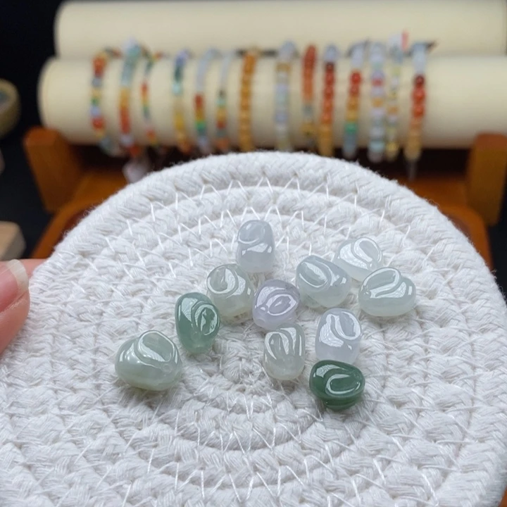 翡翠未镶嵌手串翡翠小兔子任选一无鉴赏8