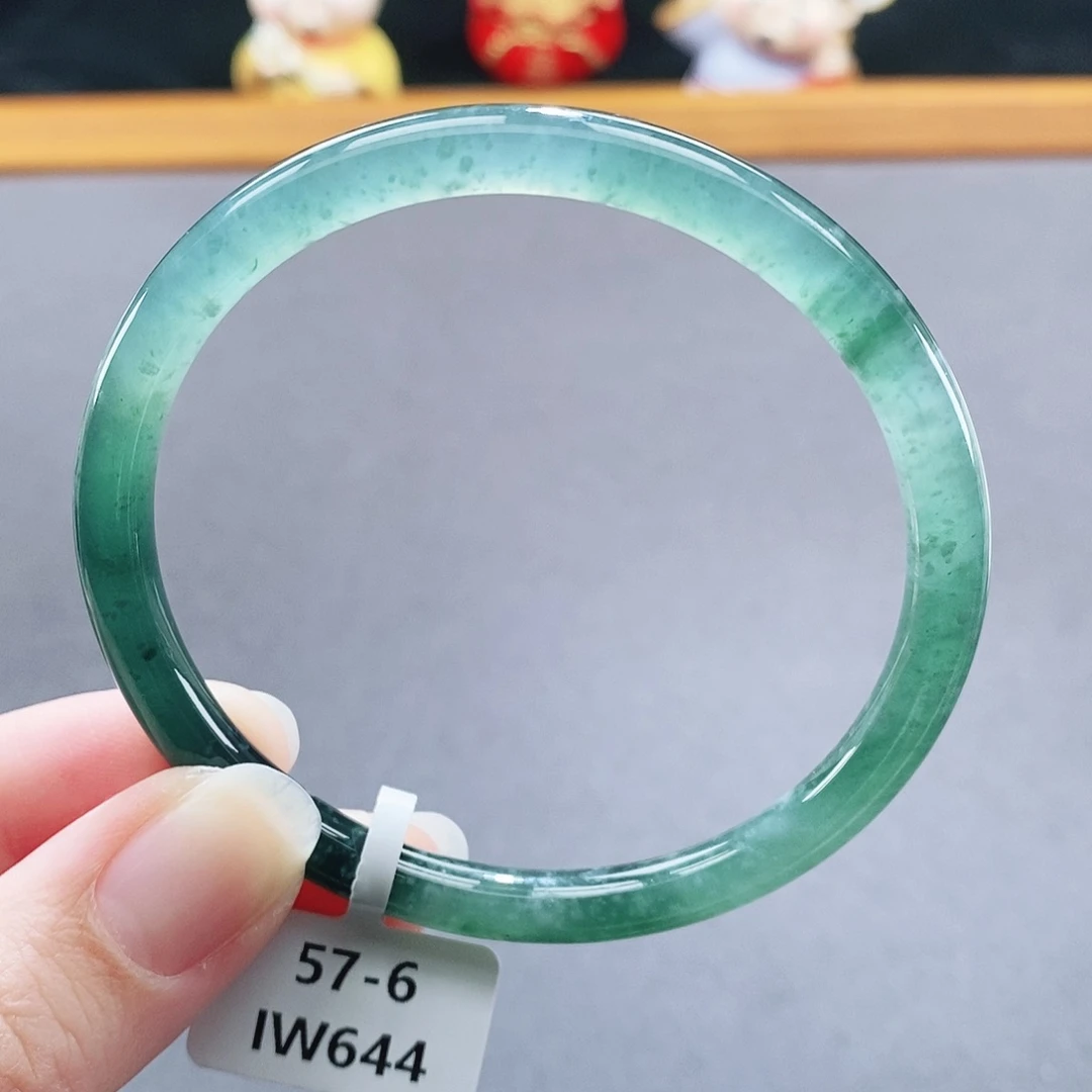 翡翠未镶嵌手镯63